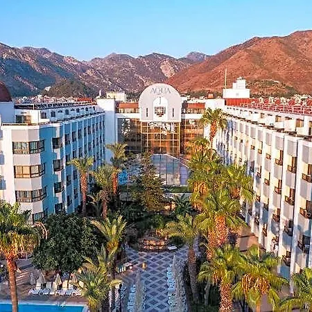 Aqua Hotel